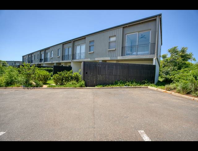 3 BEDROOM TOWNHOUSE FOR SALE IN ZULULAMI LUXURY COASTAL ESTATE